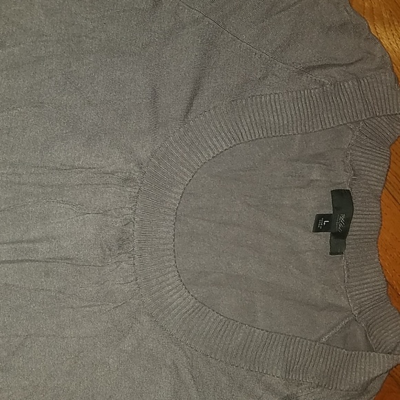 Sweater - Picture 2 of 4